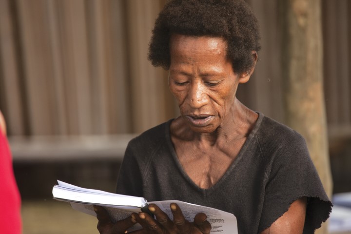 Uriay Woman reading